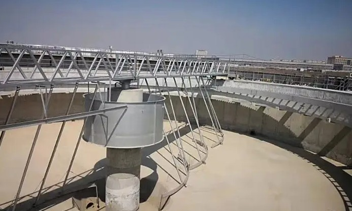 ZQXN型周邊傳動全橋虹吸式吸（xī）泥機